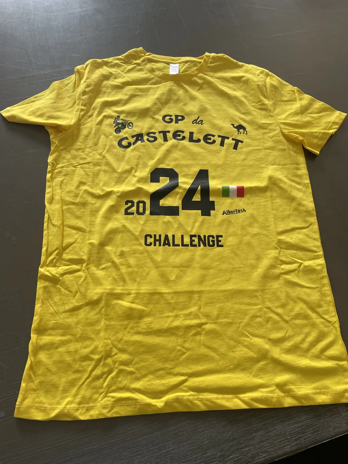 T-shirt gialla GP da Castelletto 2024 Challenge con numero stampato